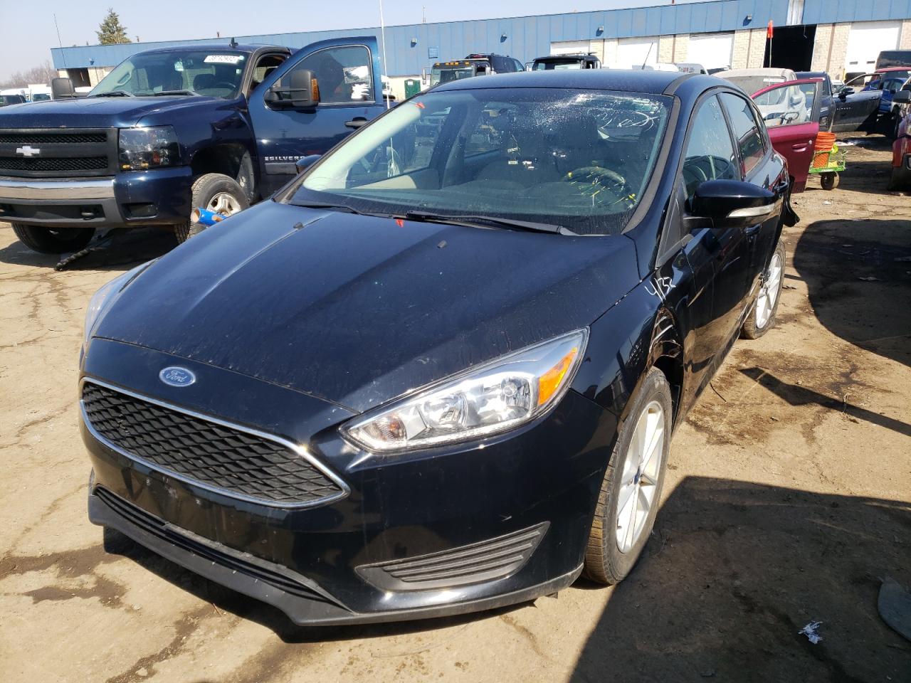 Photo 2 from auction – 2017 FORD FOCUS SE with VIN 1FADP3K27HL312944