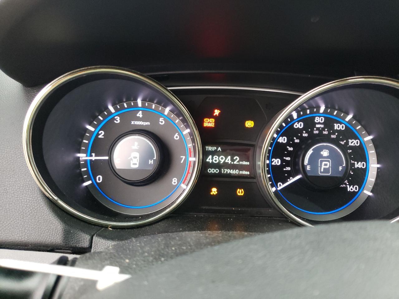 Photo 8 from auction – 2012 HYUNDAI SONATA SE with VIN 5NPEC4AC0CH403920