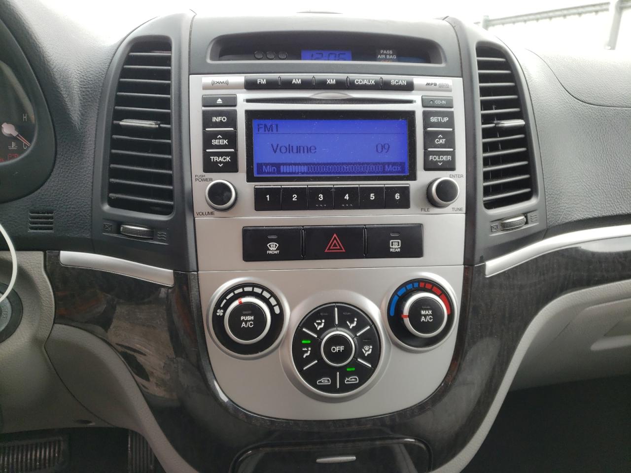 Photo 9 from auction – 2009 HYUNDAI SANTA FE G with VIN 5NMSG13D89H278215
