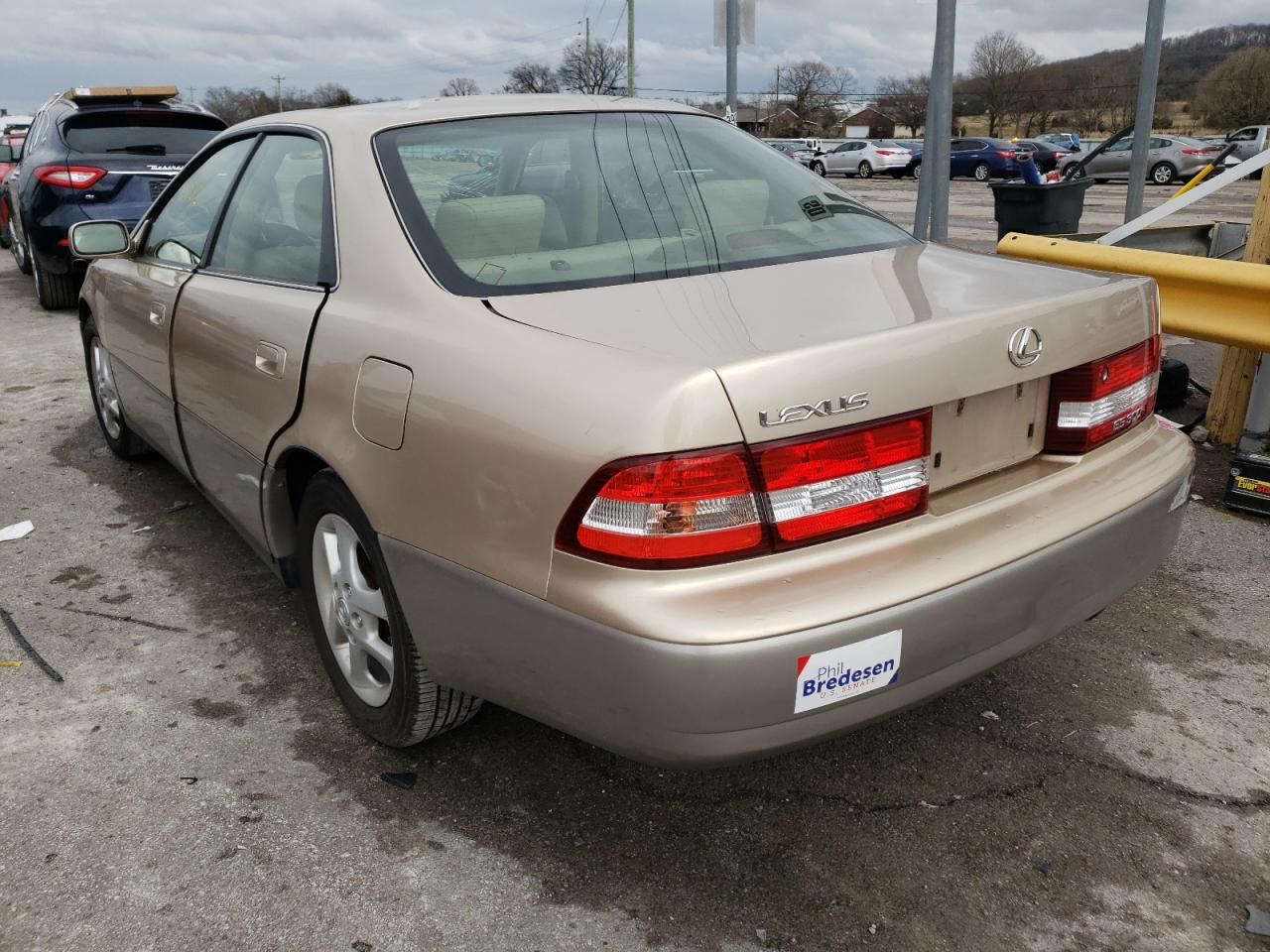 صورة رقم 3 من المزاد - 2001 LEXUS ES 300 مع VIN JT8BF28G515105429