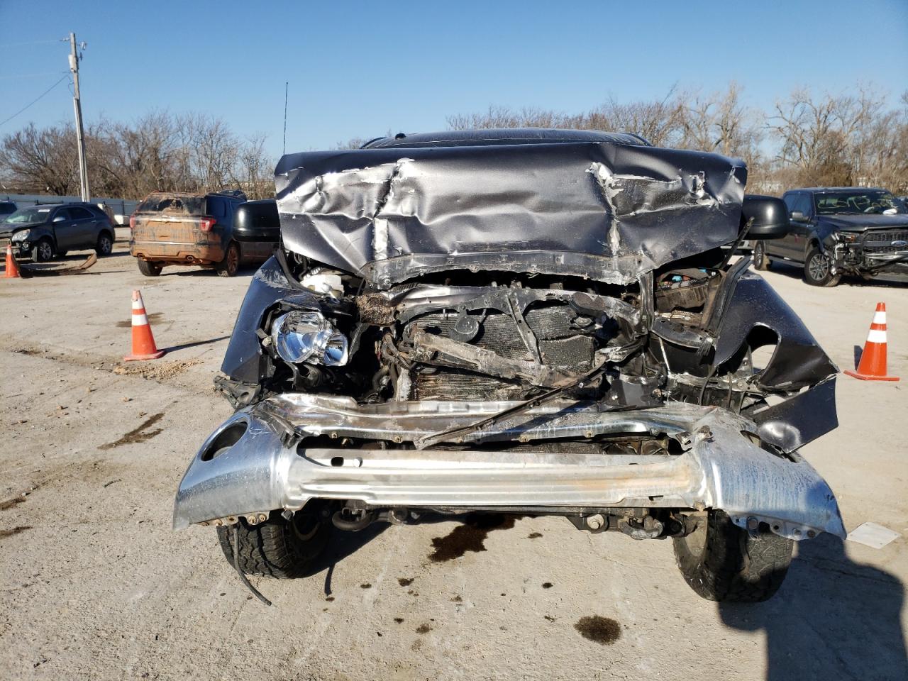 Photo 9 from auction – 2011 TOYOTA TUNDRA DOU with VIN 5TFRM5F11BX028649