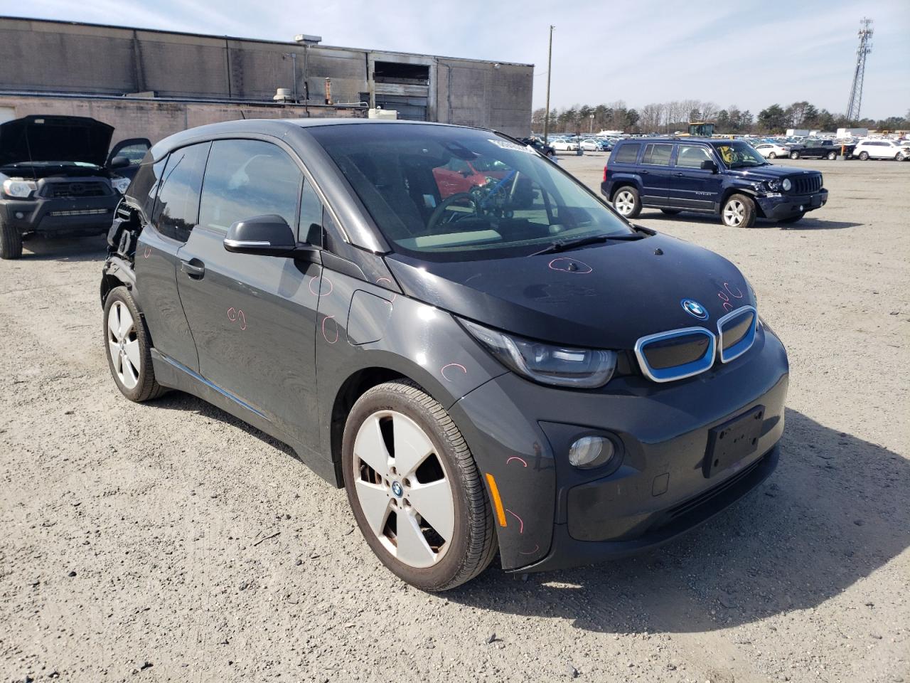 BMW I3 REX 2014 with VIN WBY1Z4C56EV275552 - Photo from auction