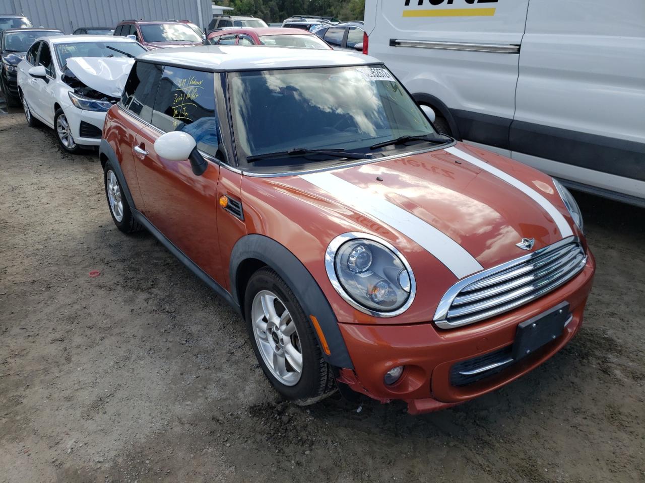 MINI COOPER 2011 with VIN WMWSU3C56BT096284 - Photo from auction