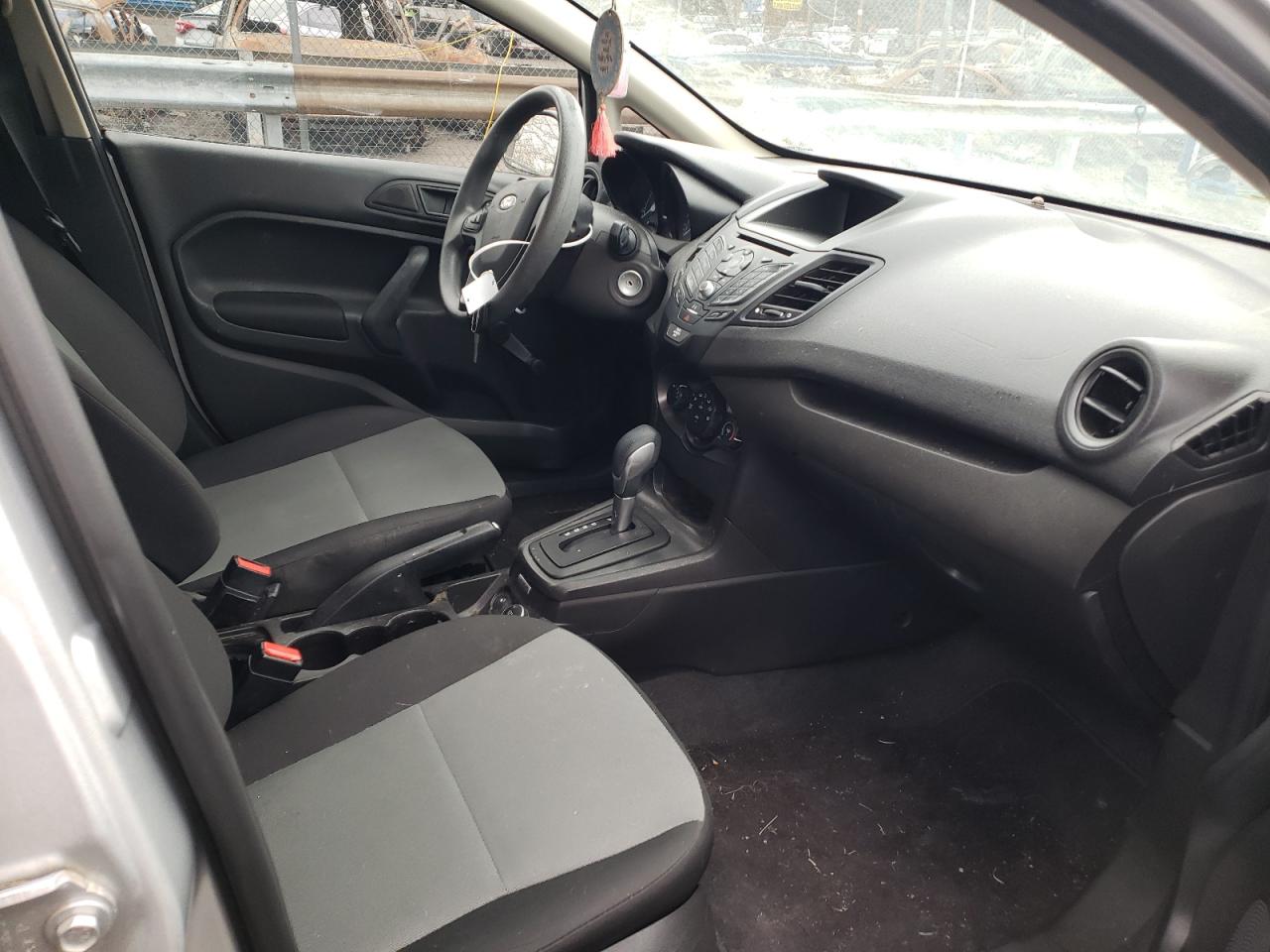 Photo 5 from auction – 2016 FORD FIESTA S with VIN 3FADP4AJ5GM205497