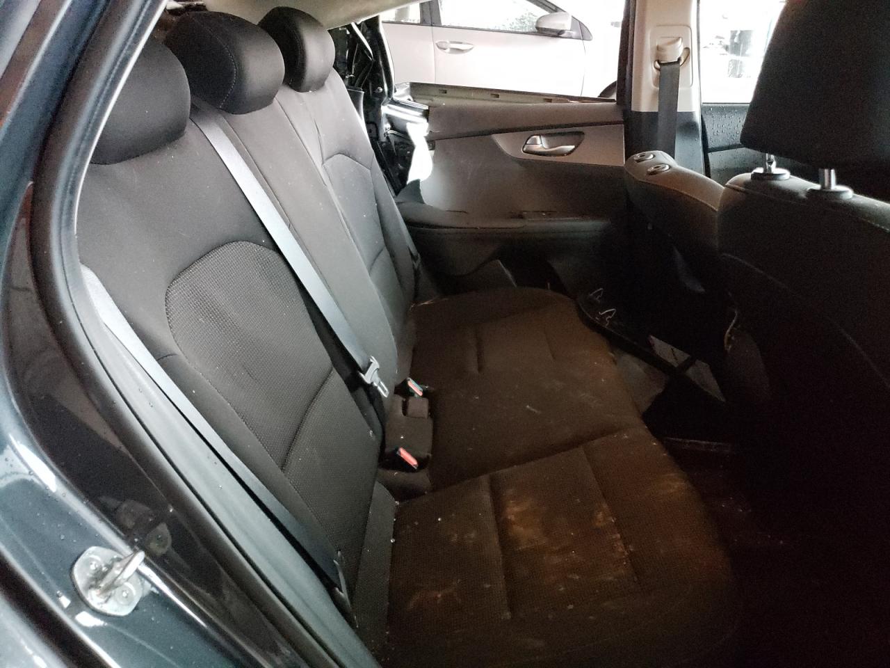 Photo 6 from auction – 2021 KIA FORTE FE with VIN 3KPF24AD8ME312397