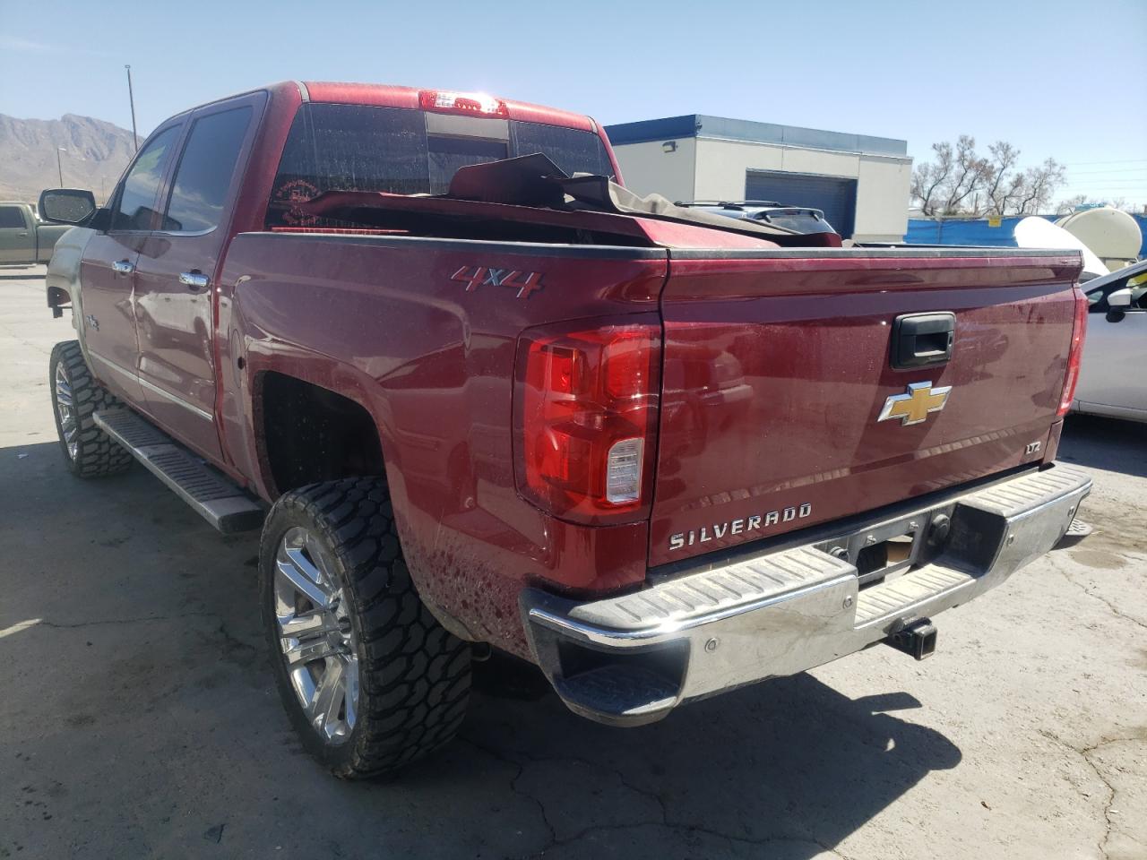 Photo 3 from auction – 2018 CHEVROLET SILVERADO with VIN 3GCUKSEC6JG428341