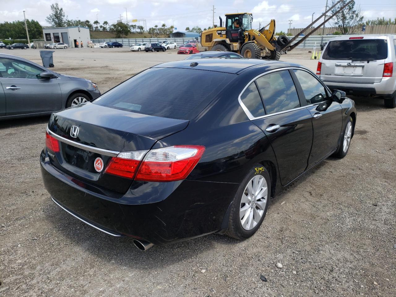 Photo 4 from auction – 2014 HONDA ACCORD EXL with VIN 1HGCR2F83EA235328