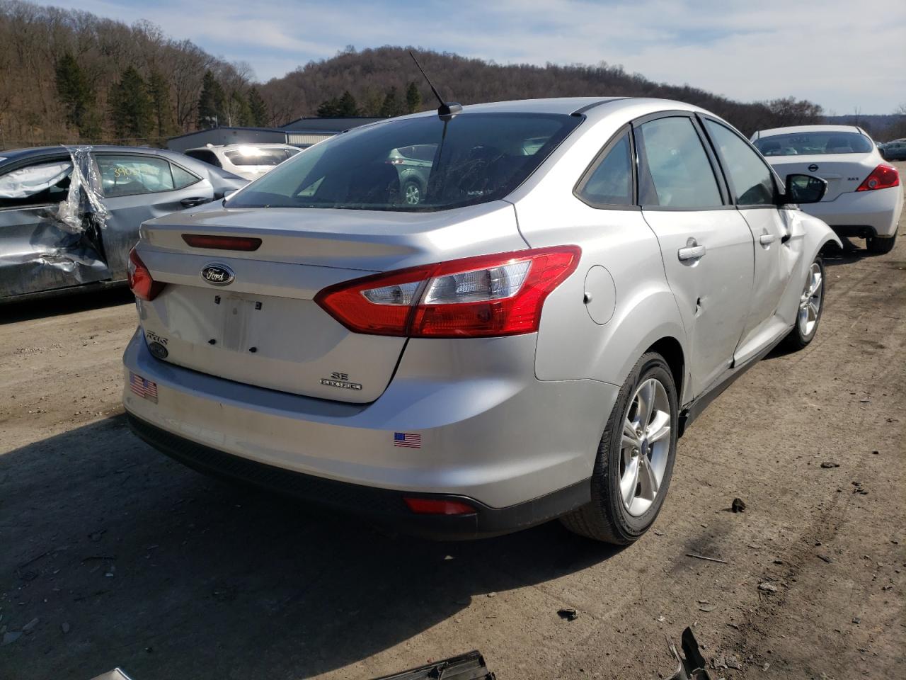 Photo 4 from auction – 2014 FORD FOCUS SE with VIN 1FADP3F20EL269862