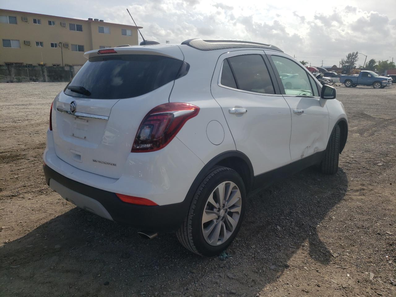 Photo 4 from auction – 2020 BUICK ENCORE PRE with VIN KL4CJASB5LB026806