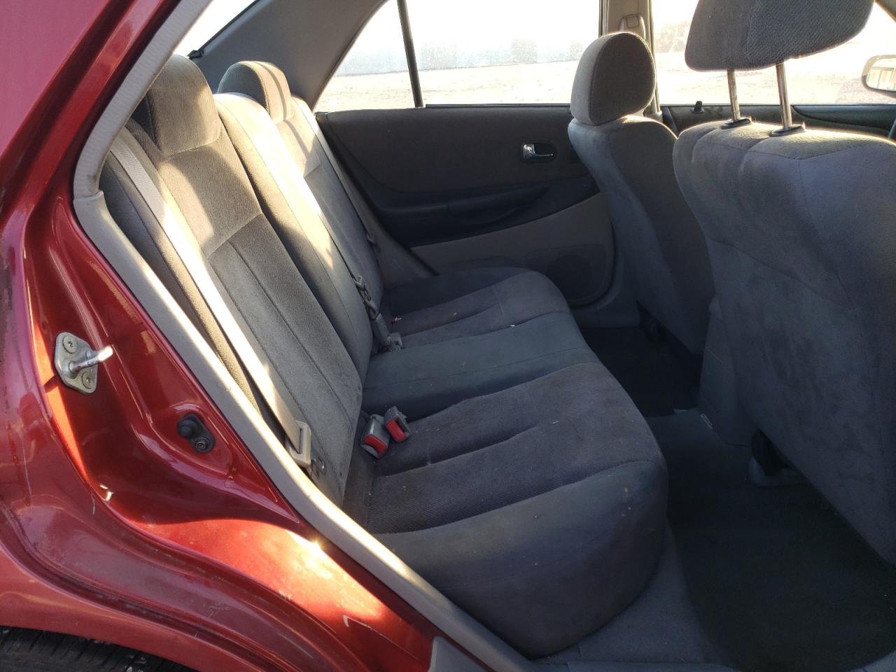 Photo 6 from auction – 2001 MAZDA PROTEGE DX with VIN JM1BJ222X10431267