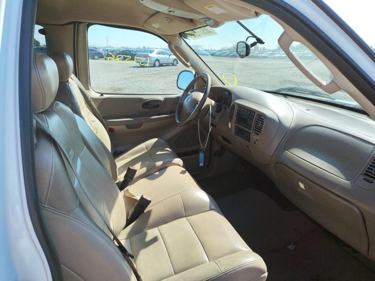 Photo 5 from auction – 2003 FORD F150 with VIN 1FTRX17L23NB03291