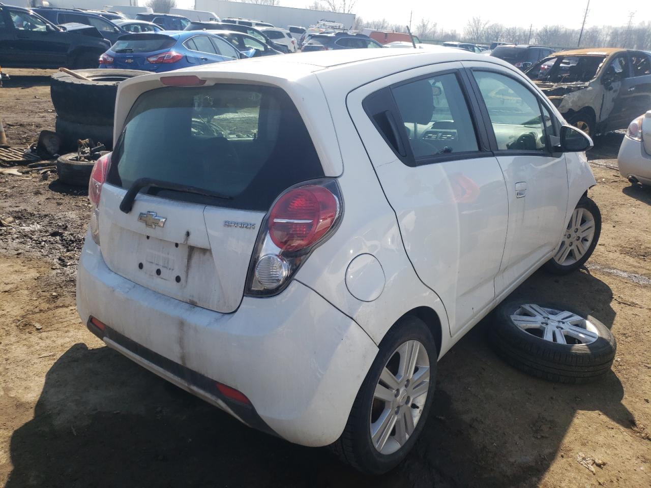 صورة رقم 4 من المزاد - 2015 CHEVROLET SPARK LS مع VIN KL8CB6S93FC746027