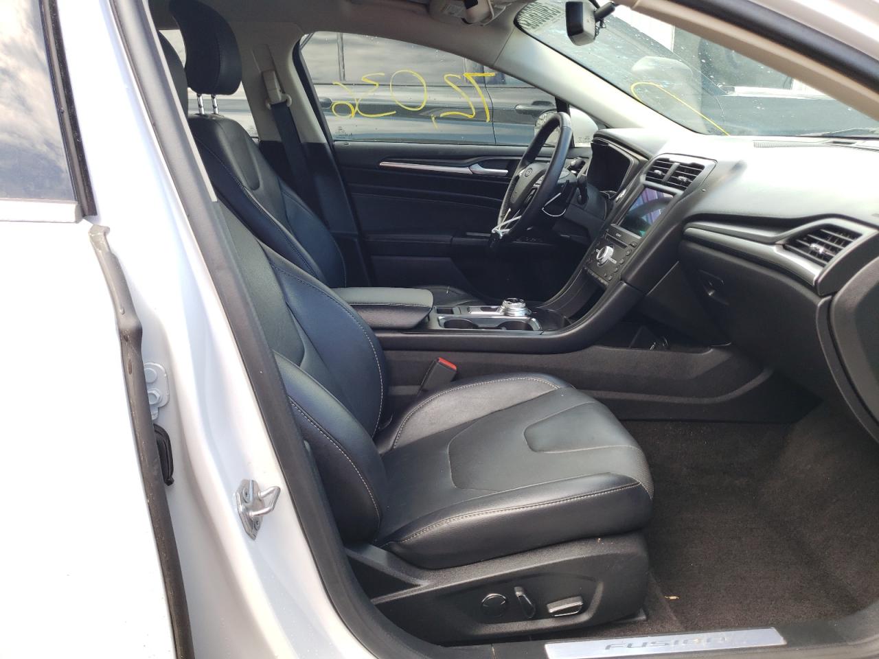 Photo 5 from auction – 2017 FORD FUSION TIT with VIN 3FA6P0D90HR260754