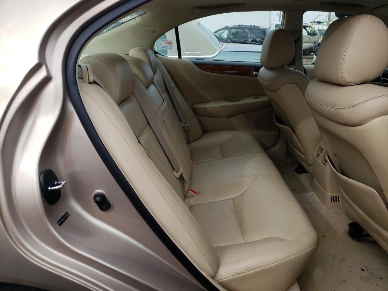 Photo 6 from auction – 2005 LEXUS ES 330 with VIN JTHBA30GX55136035