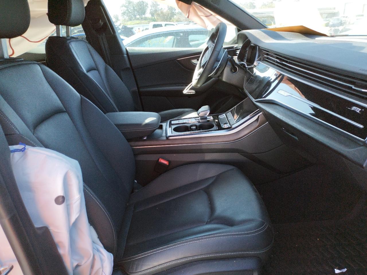 Photo 5 from auction – 2021 AUDI Q8 PREMIUM with VIN WA1EVAF18MD010734