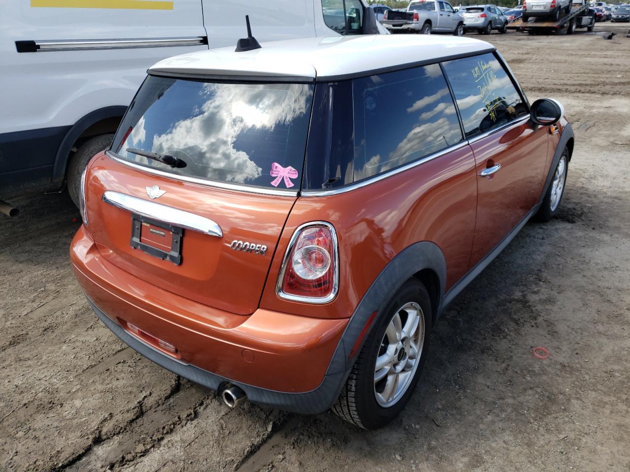 Photo 4 from auction – 2011 MINI COOPER with VIN WMWSU3C56BT096284