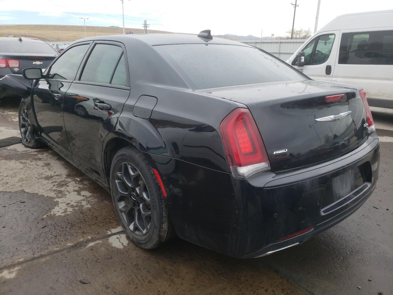 Photo 3 from auction – 2018 CHRYSLER 300 S with VIN 2C3CCAGG1JH165618
