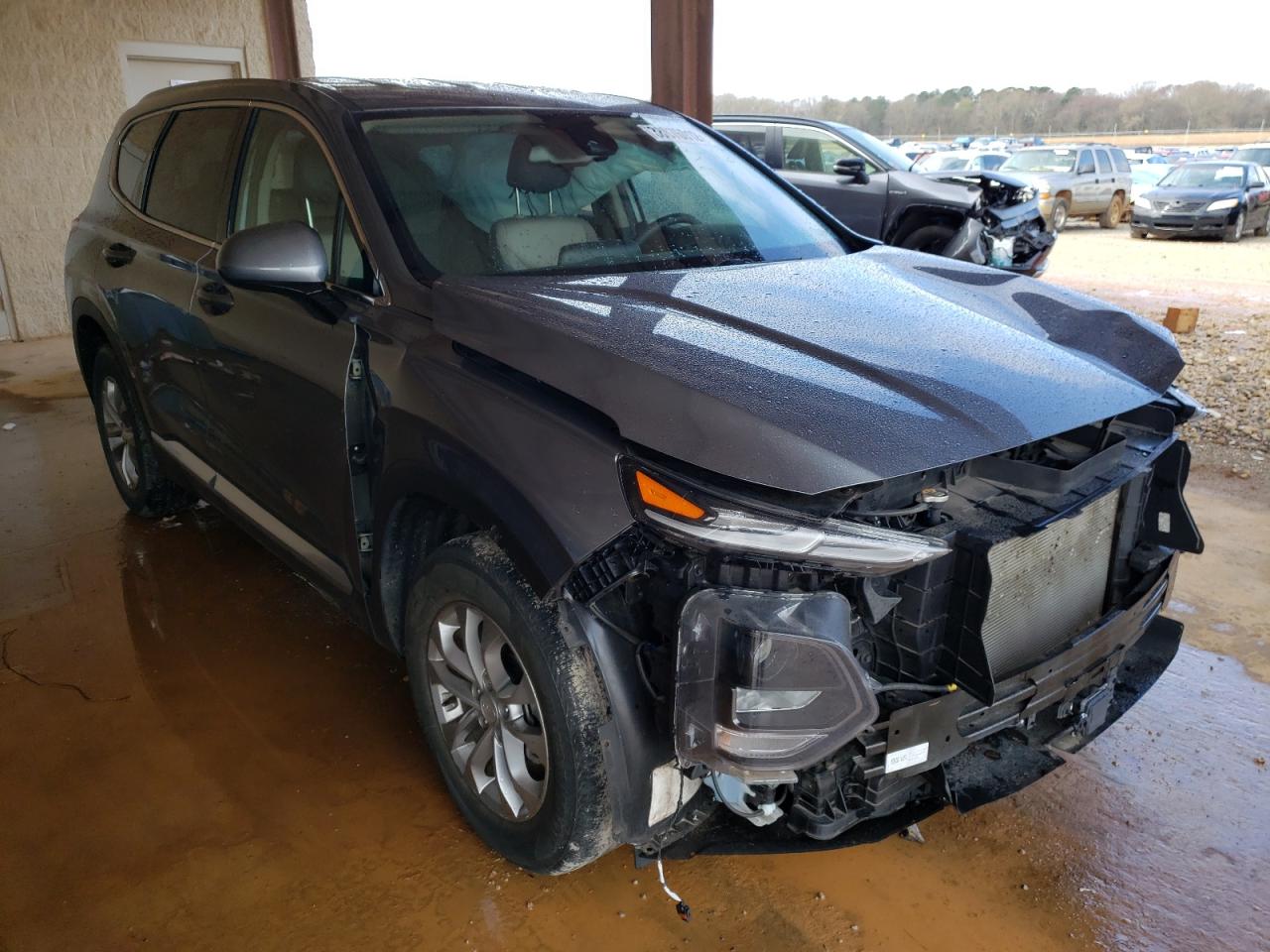HYUNDAI SANTA FE S 2019 with VIN 5NMS33AD8KH049470 - Photo from auction