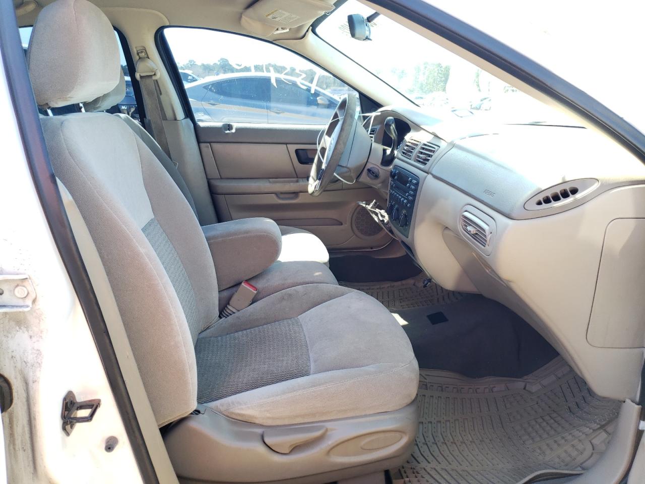 Photo 5 from auction – 2006 FORD TAURUS SE with VIN 1FAFP53U46A146976