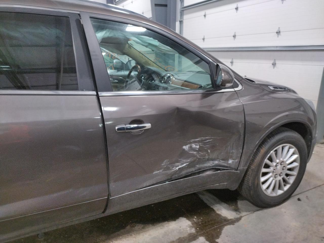 Фото 9 с аукциона – 2011 BUICK ENCLAVE CX с VIN 5GAKRBED6BJ168343