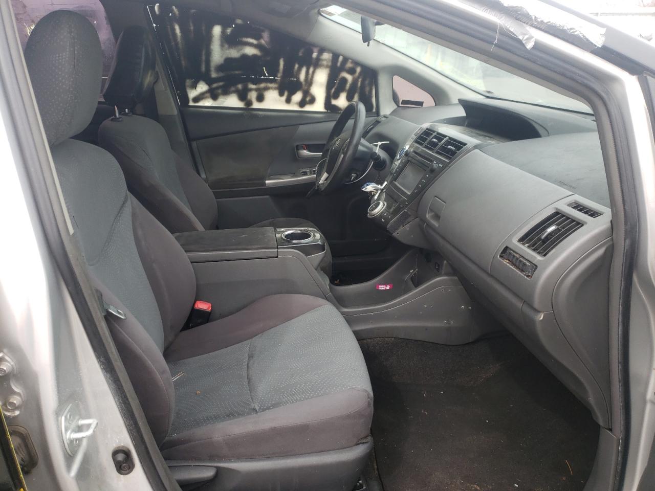 Photo 5 from auction – 2013 TOYOTA PRIUS V with VIN JTDZN3EU1D3257730