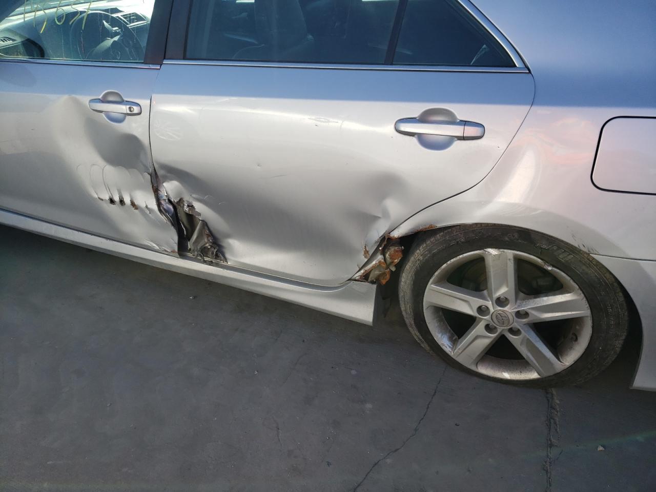 Photo 9 from auction – 2014 TOYOTA CAMRY L with VIN 4T1BF1FK8EU412829