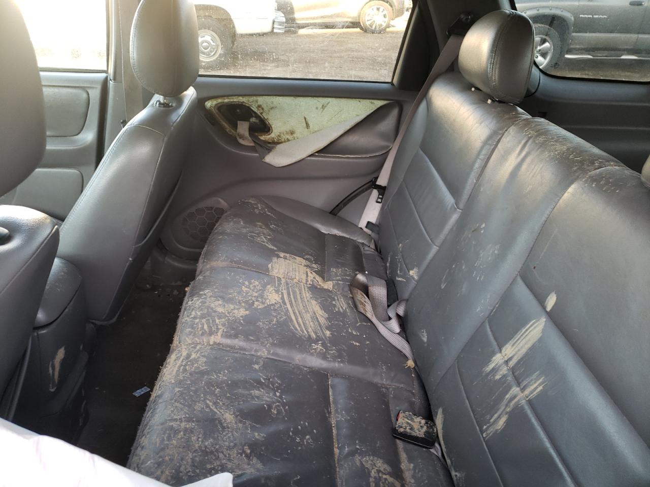 Photo 6 from auction – 2002 FORD ESCAPE XLT with VIN 1FMCU04172KA91856