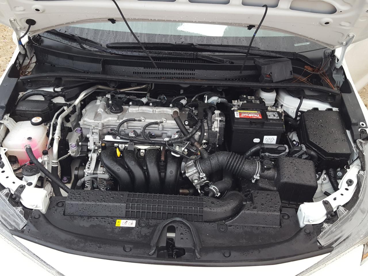 Photo 7 from auction – 2020 TOYOTA COROLLA LE with VIN 5YFEPRAE5LP088909