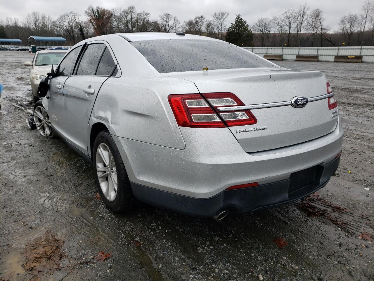 Photo 3 from auction – 2014 FORD TAURUS SEL with VIN 1FAHP2E82EG132688