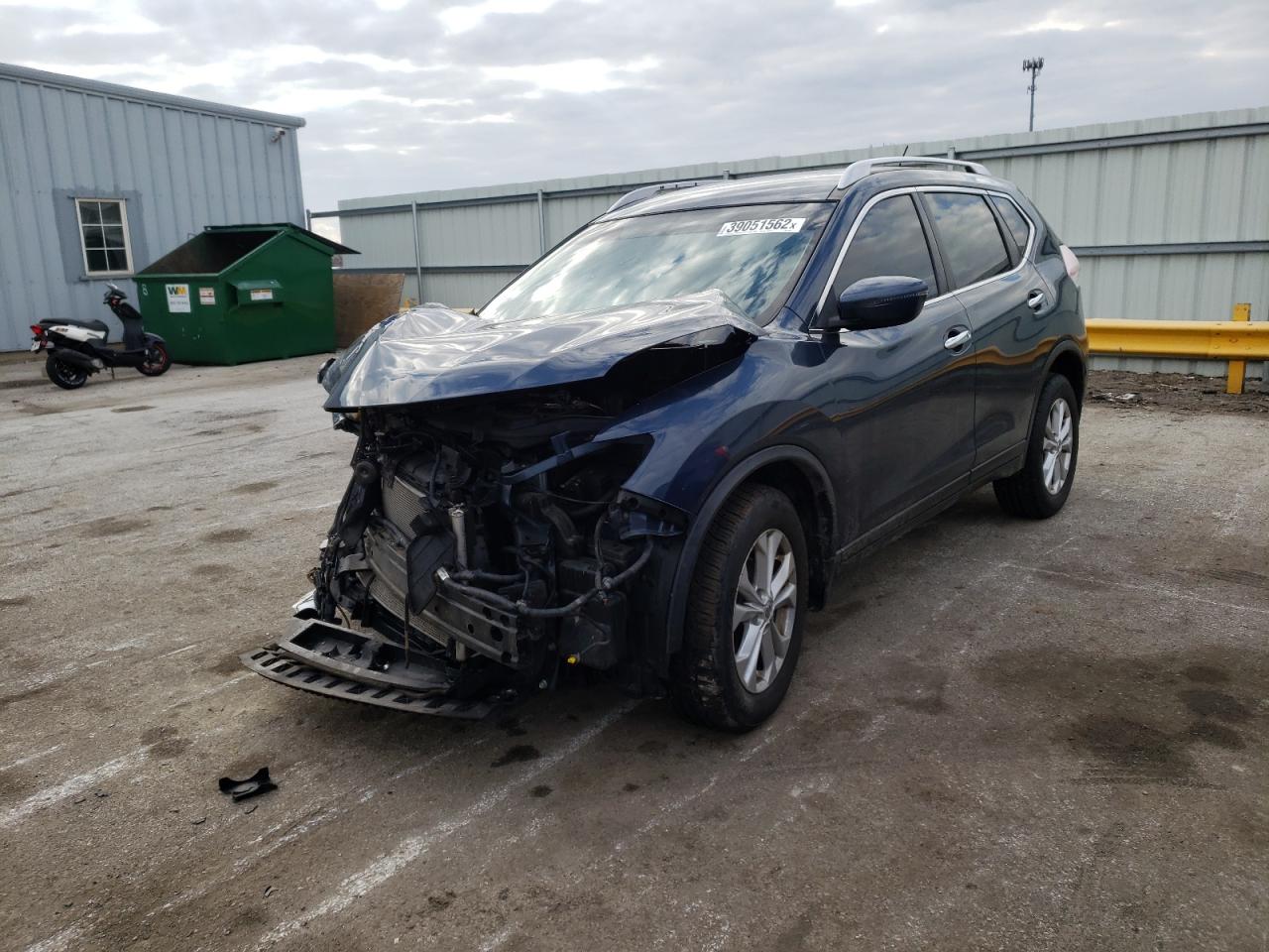 Photo 2 from auction – 2016 NISSAN ROGUE S with VIN KNMAT2MV0GP613167