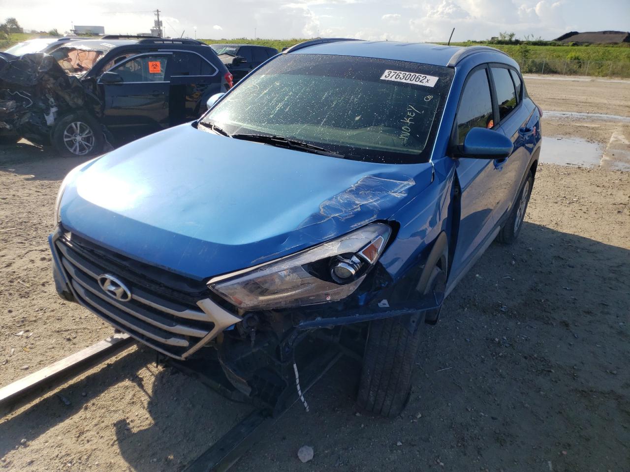 Photo 2 from auction – 2017 HYUNDAI TUCSON LIM with VIN KM8J33A44HU490750