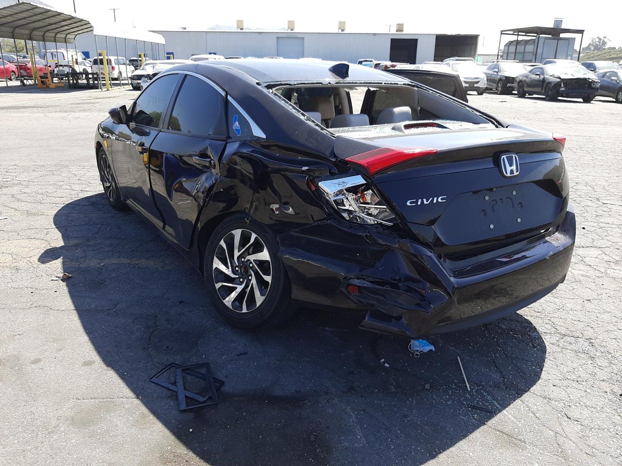 Photo 3 from auction – 2017 HONDA CIVIC EX with VIN 19XFC2F75HE068363
