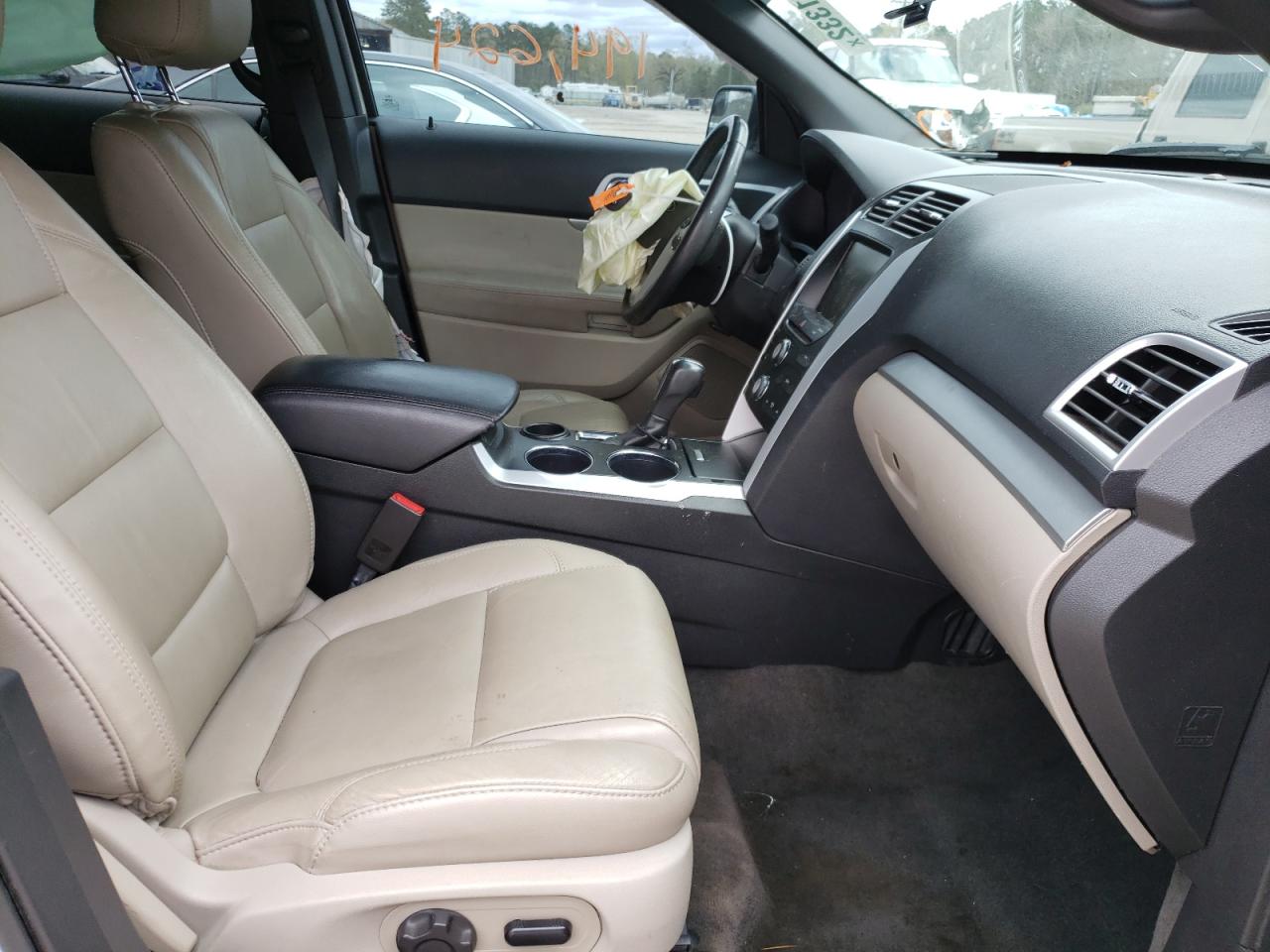 Photo 5 from auction – 2014 FORD EXPLORER X with VIN 1FM5K7D85EGB66596
