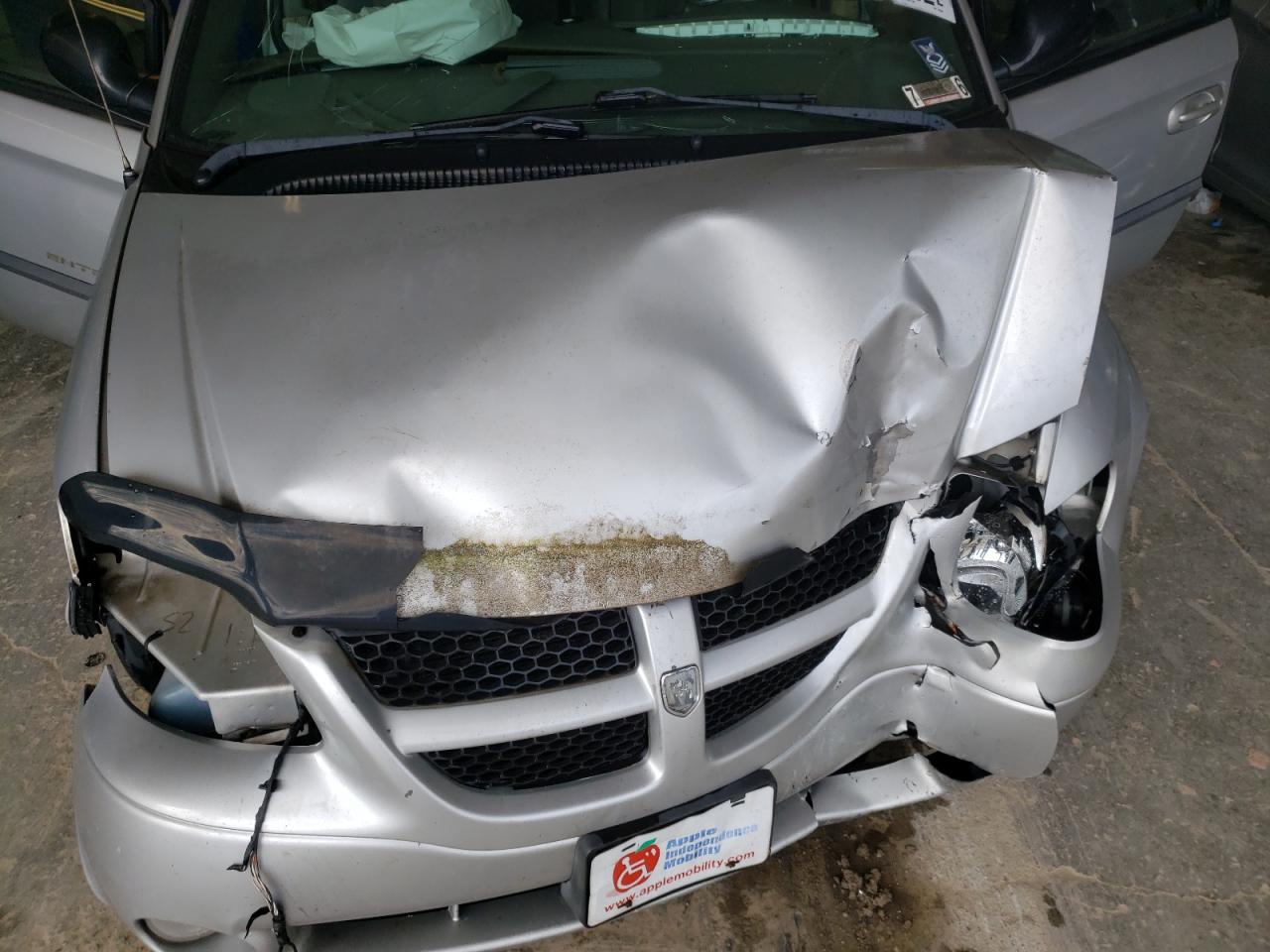 Photo 7 from auction – 2003 DODGE GRAND CARA with VIN 2D4GP44L93R359396