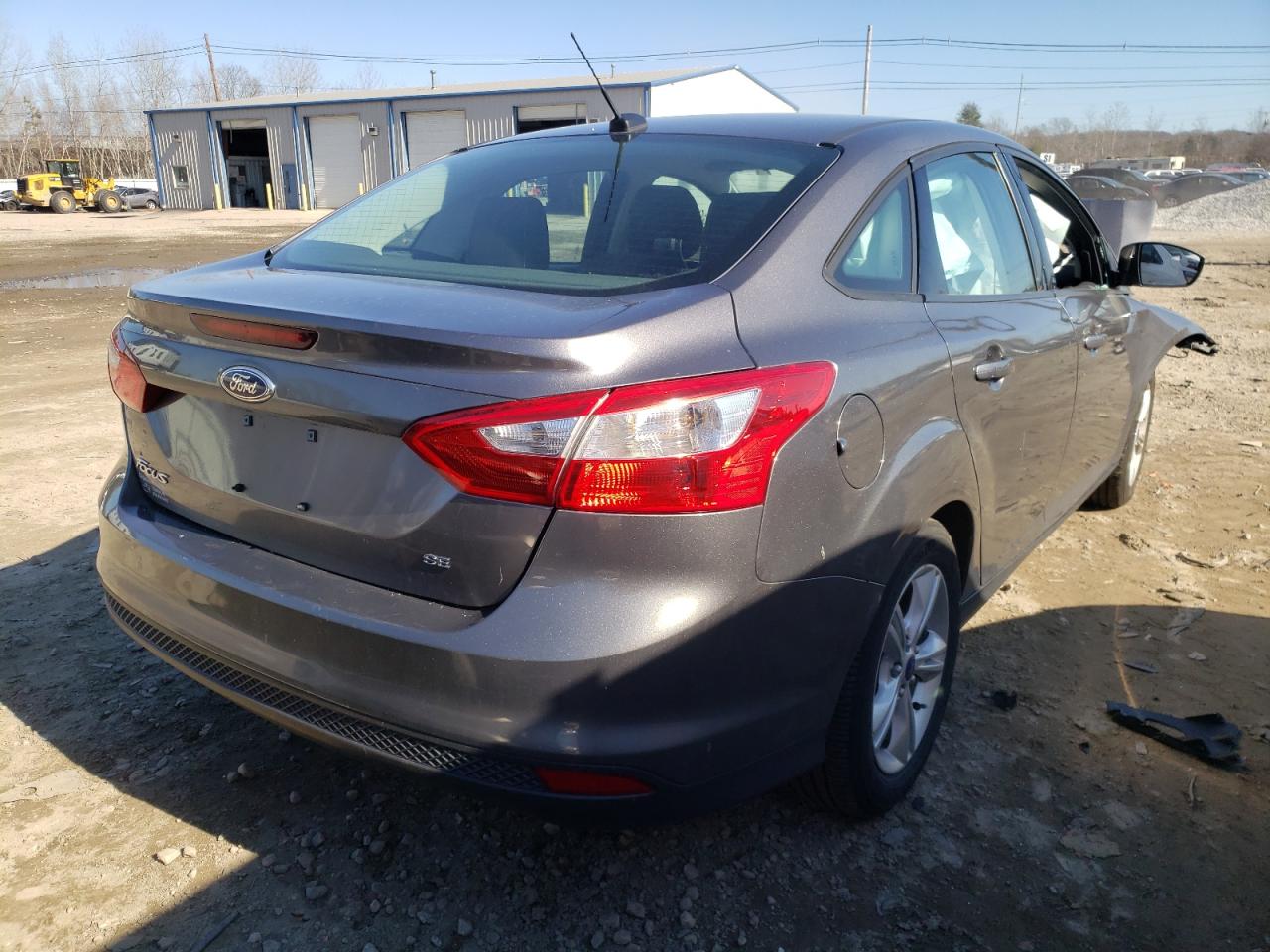 Photo 4 from auction – 2014 FORD FOCUS SE with VIN 1FADP3F24EL158733