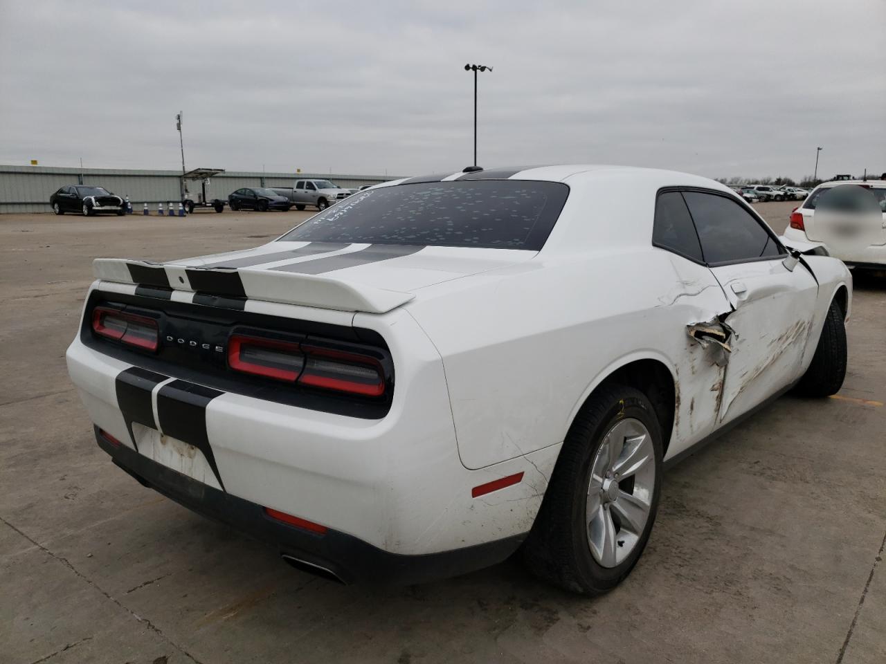 Photo 4 from auction – 2018 DODGE CHALLENGER with VIN 2C3CDZAG7JH237412