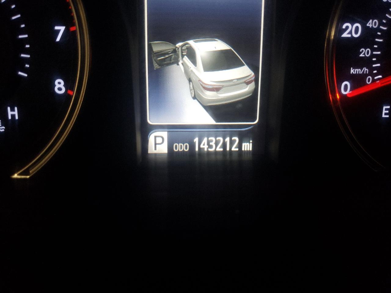 Фото 8 с аукциона – 2016 TOYOTA CAMRY LE с VIN 4T1BF1FK2GU511004