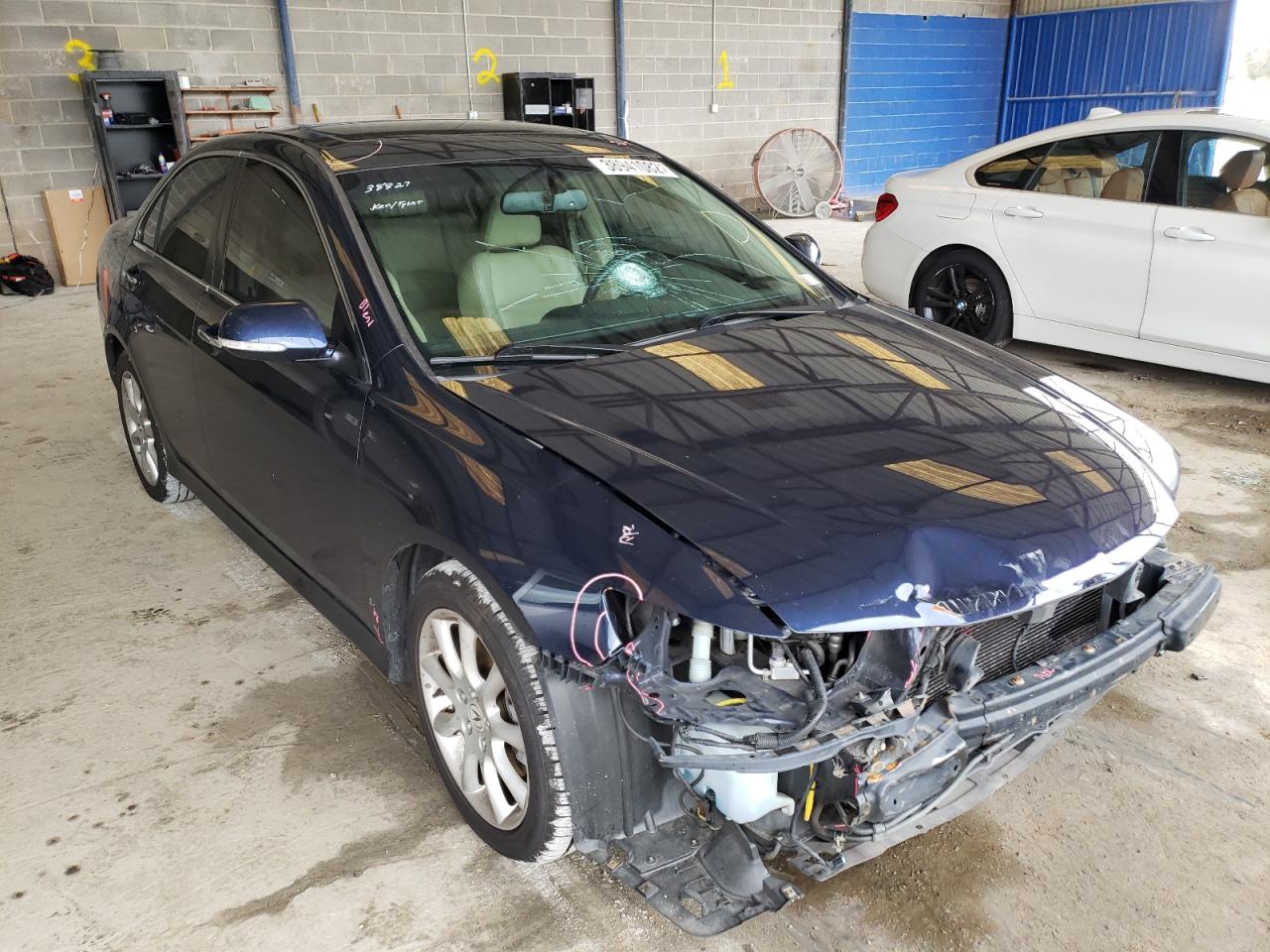 ACURA TSX 2008 with VIN JH4CL96868C012975 - Photo from auction