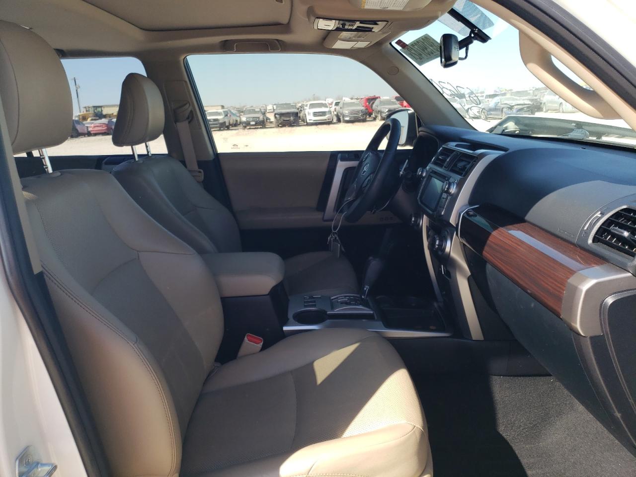 Photo 5 from auction – 2015 TOYOTA 4RUNNER SR with VIN JTEZU5JRXF5087113