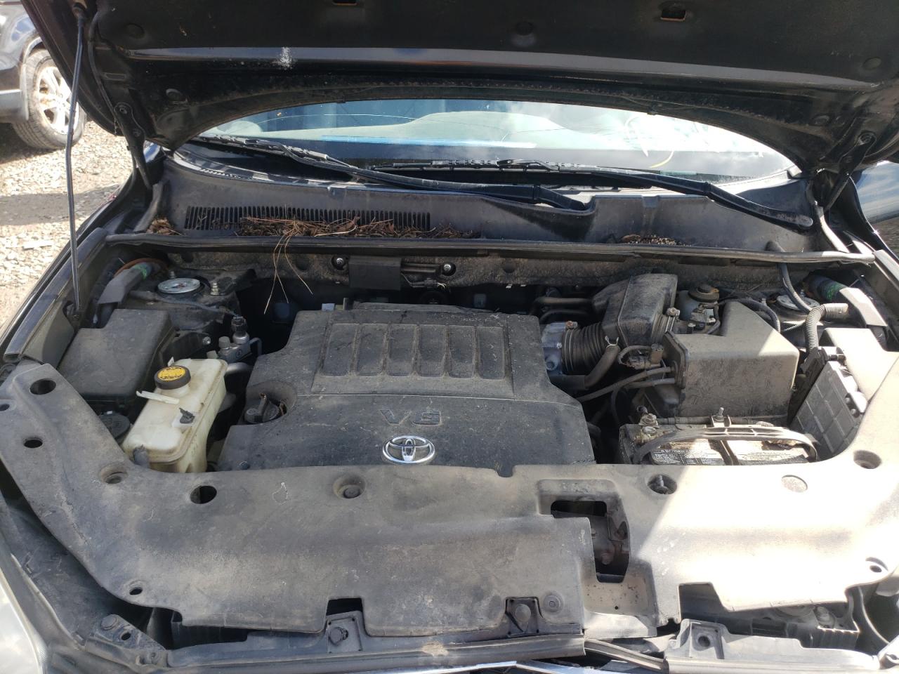 Photo 7 from auction – 2010 TOYOTA RAV4 LIMIT with VIN JTMYK4DV3AD004046