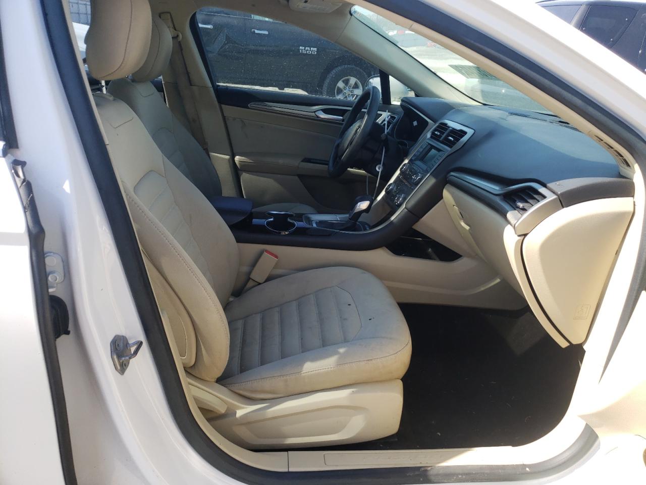 Photo 5 from auction – 2014 FORD FUSION SE with VIN 1FA6P0H79E5369186