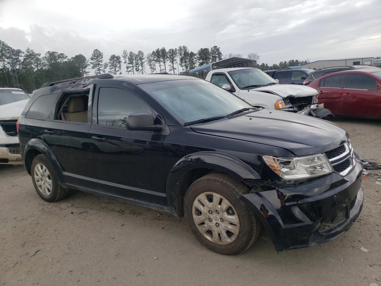 DODGE JOURNEY SE 2018 with VIN 3C4PDCABXJT253514 - Photo from auction