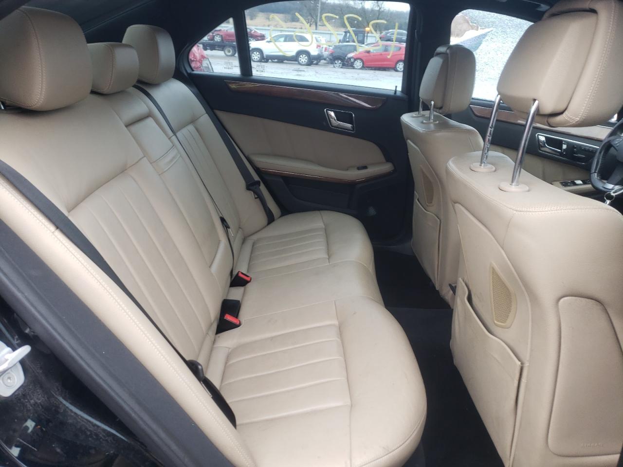 Photo 6 from auction – 2010 MERCEDES-BENZ E 550 with VIN WDDHF7CB1AA197267