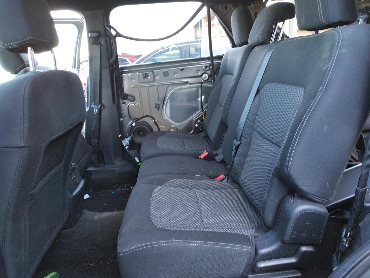 Photo 6 from auction – 2017 FORD EXPLORER X with VIN 1FM5K7DH2HGD42377