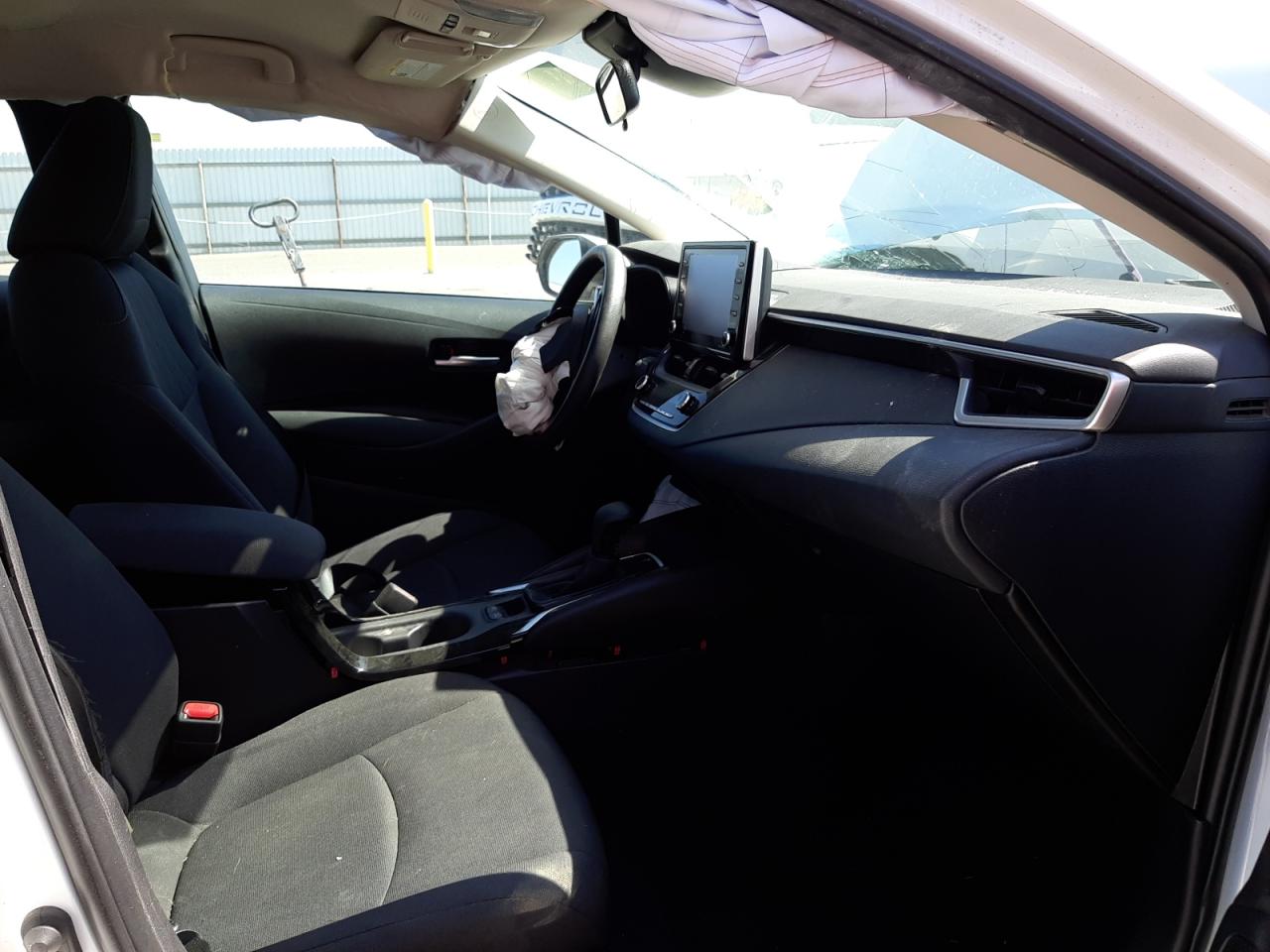 Photo 5 from auction – 2021 TOYOTA COROLLA LE with VIN 5YFEPMAE5MP180218
