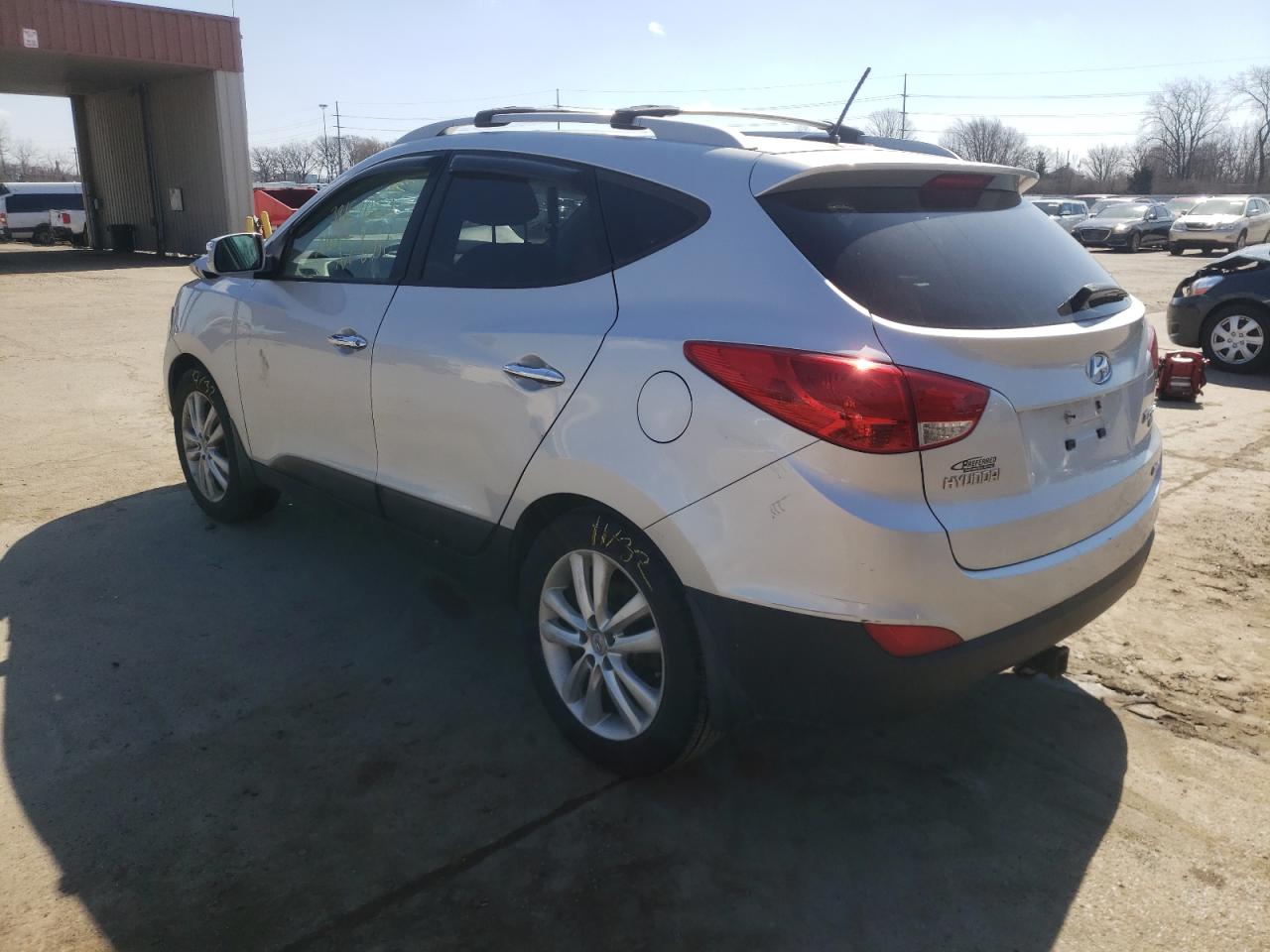 Photo 3 from auction – 2012 HYUNDAI TUCSON GLS with VIN KM8JUCAC1CU382471