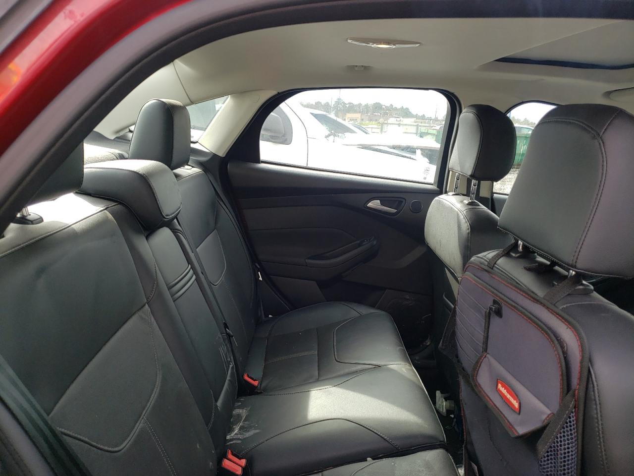 Photo 6 from auction – 2015 FORD FOCUS TITA with VIN 1FADP3J28FL298048