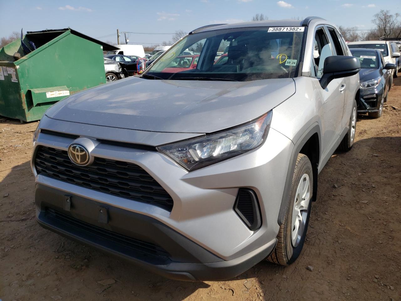 Photo 2 from auction – 2019 TOYOTA RAV4 LE with VIN 2T3F1RFV8KC056685