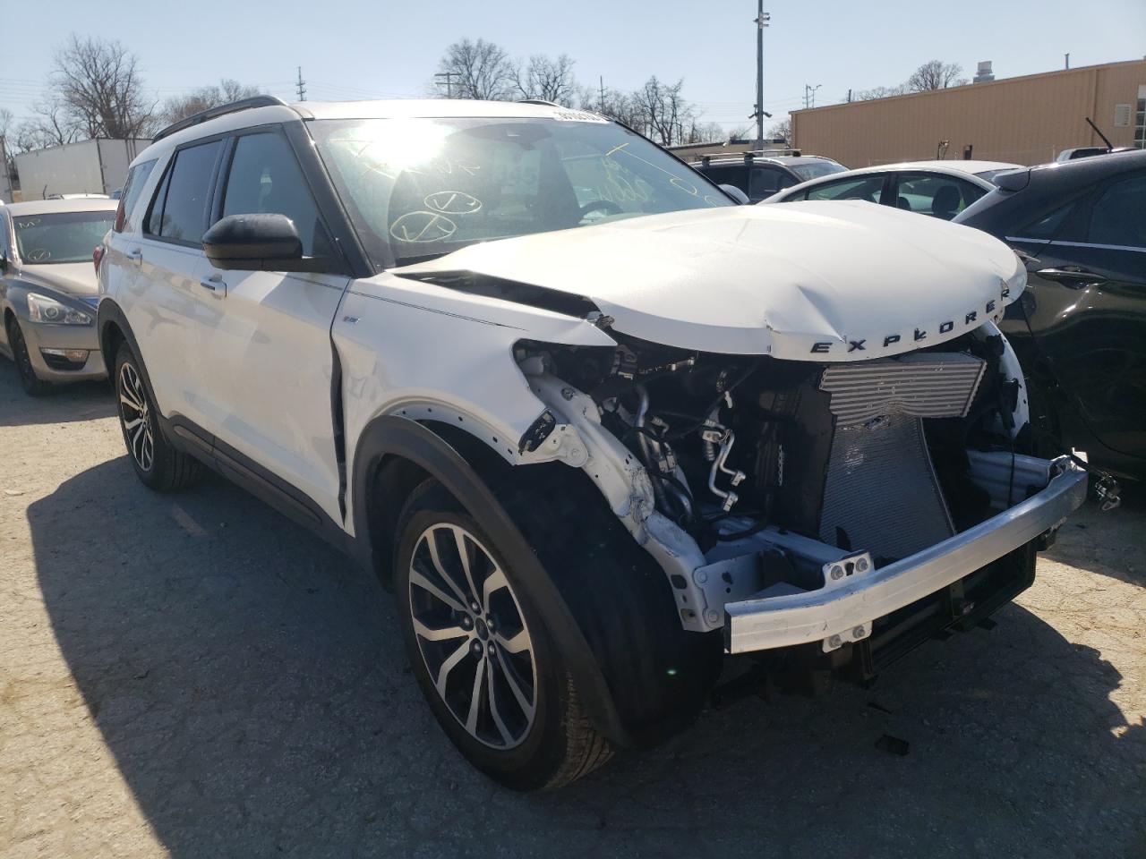 FORD EXPLORER S 2022 with VIN 1FMSK8KH1NGA28324 - Photo from auction