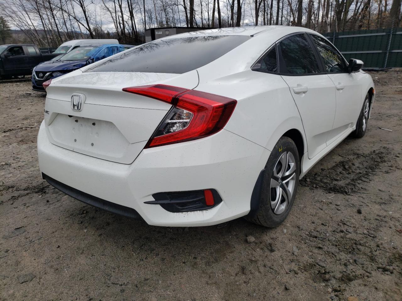 Photo 4 from auction – 2018 HONDA CIVIC LX with VIN 19XFC2F56JE200423